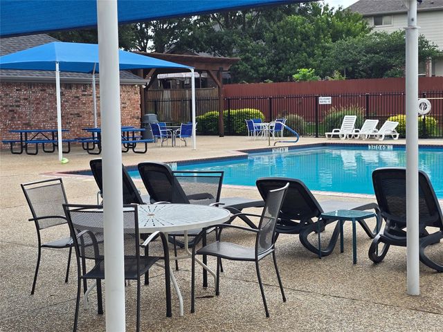 602 Dover Park Trail, Mansfield, TX 76063
