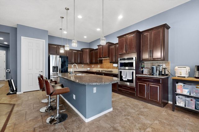 27 Vista Larga Place NE, Rio Rancho, NM 87124