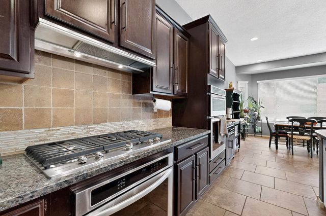 27 Vista Larga Place NE, Rio Rancho, NM 87124