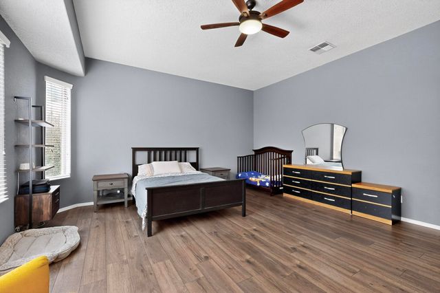 27 Vista Larga Place NE, Rio Rancho, NM 87124