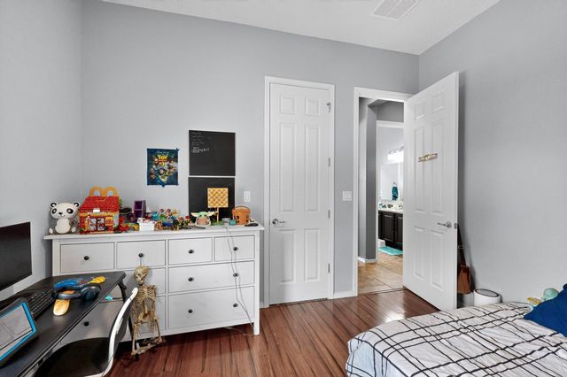 27 Vista Larga Place NE, Rio Rancho, NM 87124