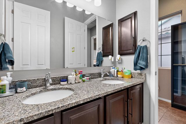 27 Vista Larga Place NE, Rio Rancho, NM 87124