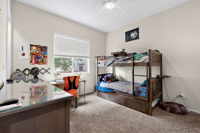 27 Vista Larga Place NE, Rio Rancho, NM 87124