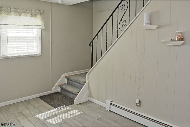 121 Leland Trl, Hopatcong Boro, NJ 07843