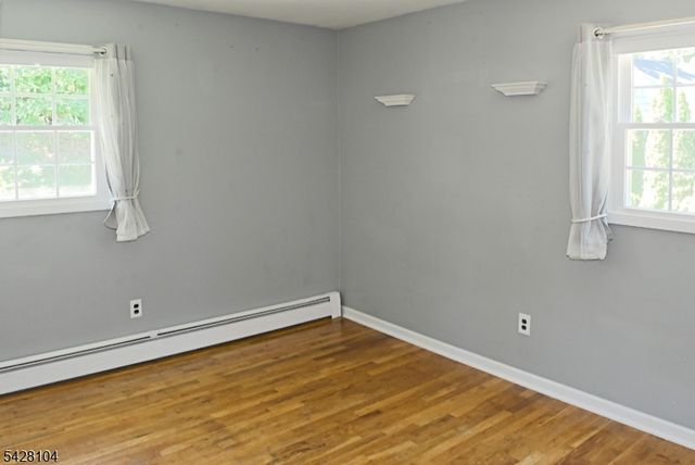 121 Leland Trl, Hopatcong Boro, NJ 07843