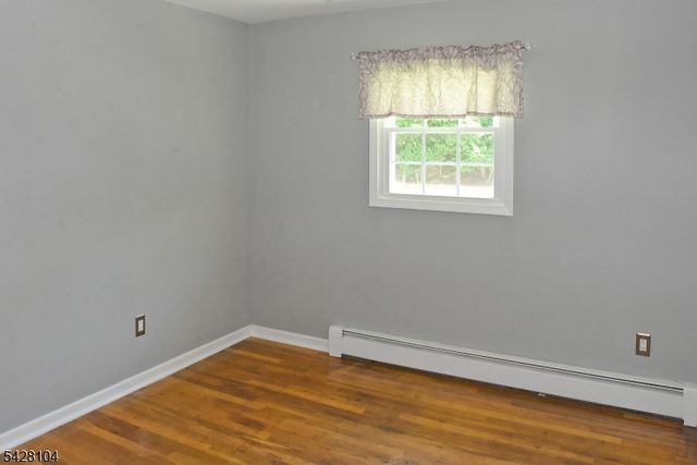 121 Leland Trl, Hopatcong Boro, NJ 07843