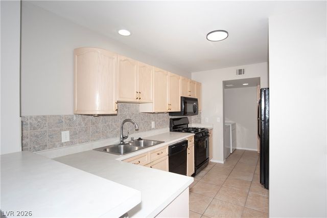 8444 Stoney Bluff Avenue, Las Vegas, NV 89129