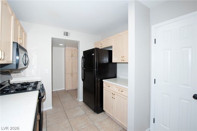 8444 Stoney Bluff Avenue, Las Vegas, NV 89129