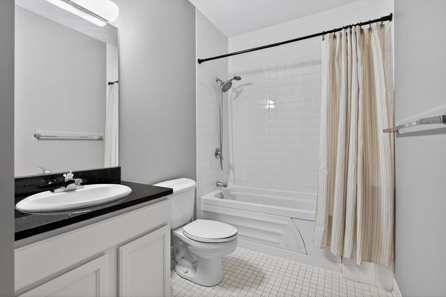 485-495 Harrison Ave 201, Boston, MA 02118