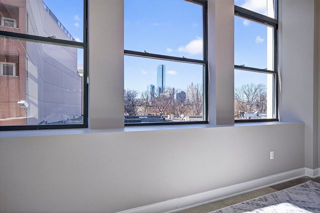 485-495 Harrison Ave 201, Boston, MA 02118