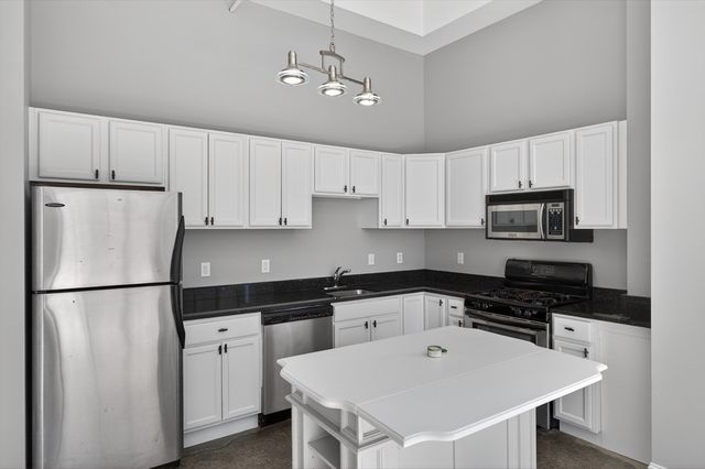 485-495 Harrison Ave 201, Boston, MA 02118