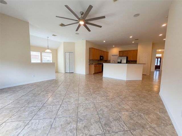 8707 Rocky Knoll Lane, Rosenberg, TX 77469