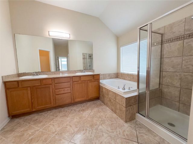 8707 Rocky Knoll Lane, Rosenberg, TX 77469