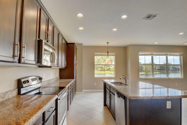 2916 Payson Way, Wellington, FL 33414