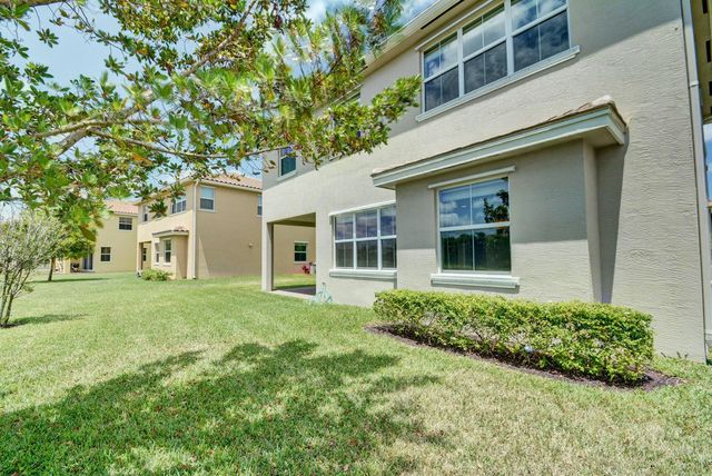 2916 Payson Way, Wellington, FL 33414