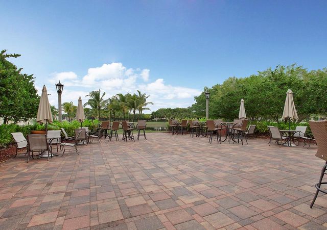 2916 Payson Way, Wellington, FL 33414