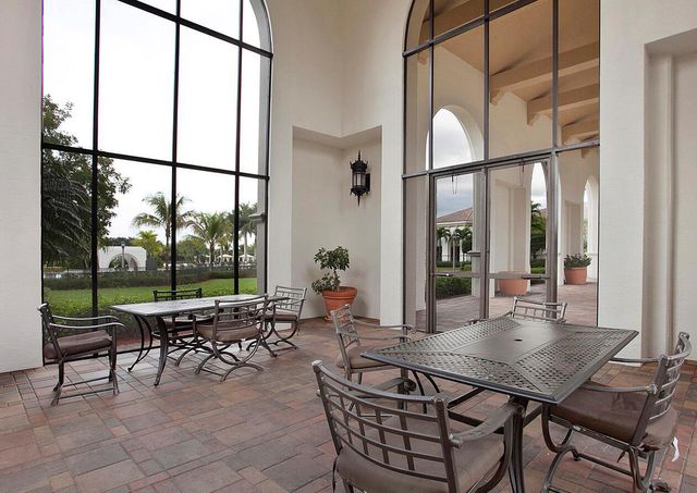 2916 Payson Way, Wellington, FL 33414