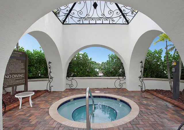 2916 Payson Way, Wellington, FL 33414