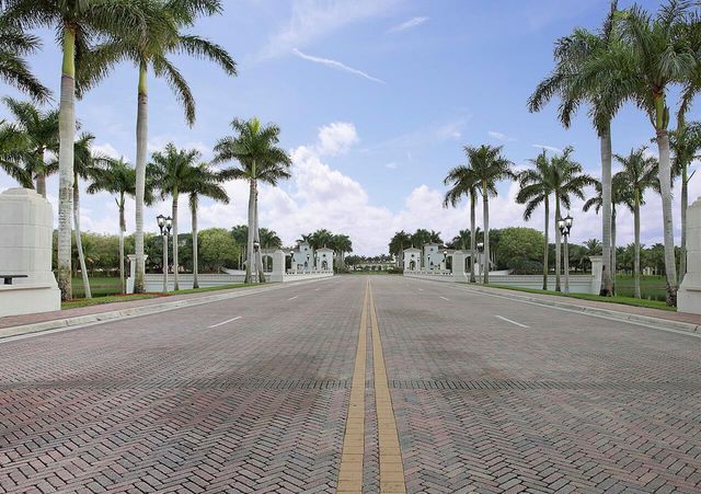 2916 Payson Way, Wellington, FL 33414