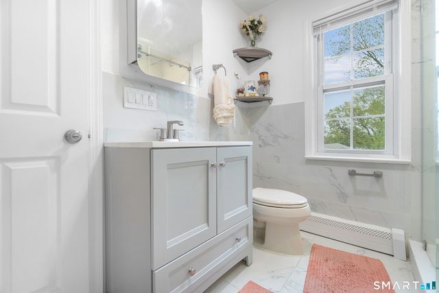 60 Pine Hill Avenue, Stamford, CT 06906