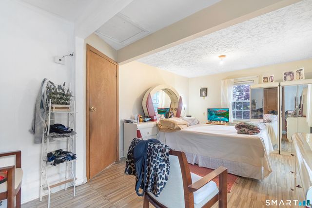 60 Pine Hill Avenue, Stamford, CT 06906