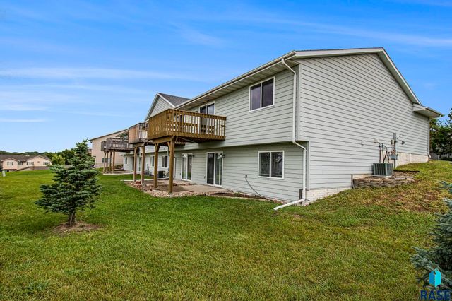 3072 E Bragstad Dr Drive, Sioux Falls, SD 57103