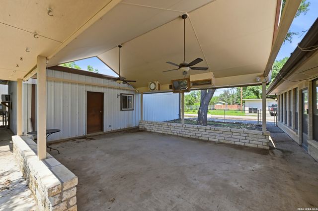 901 Gentilz, Castroville, TX 78009