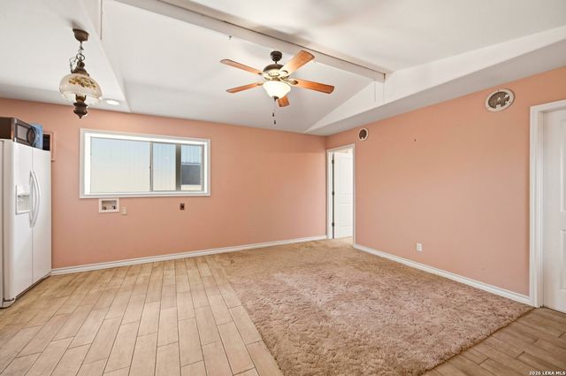 901 Gentilz, Castroville, TX 78009