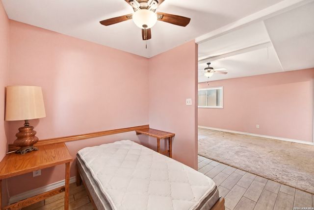 901 Gentilz, Castroville, TX 78009