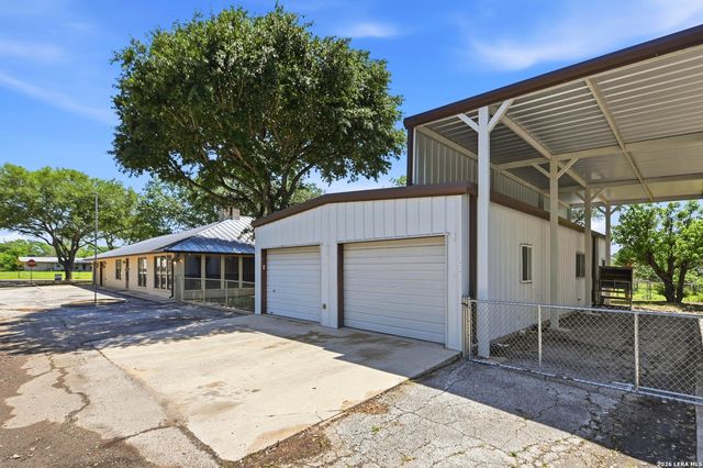 901 Gentilz, Castroville, TX 78009
