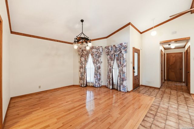 901 Gentilz, Castroville, TX 78009