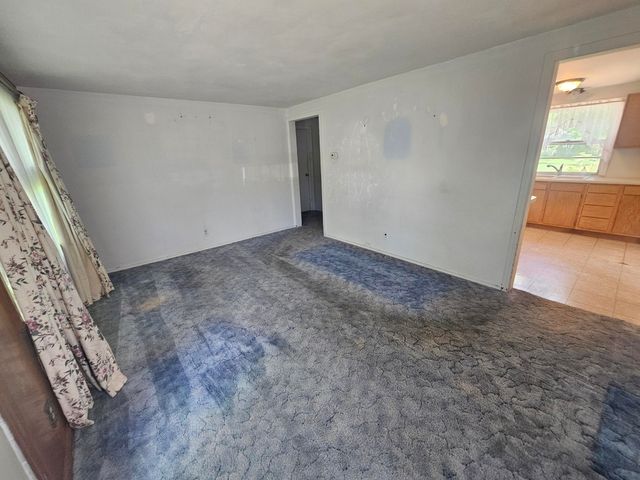 2439 S 13th Street, Niles, MI 49120
