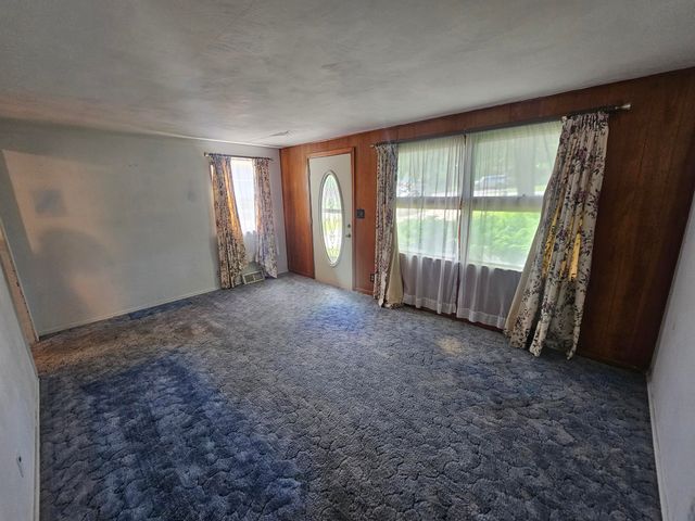 2439 S 13th Street, Niles, MI 49120