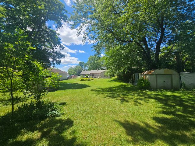 2439 S 13th Street, Niles, MI 49120