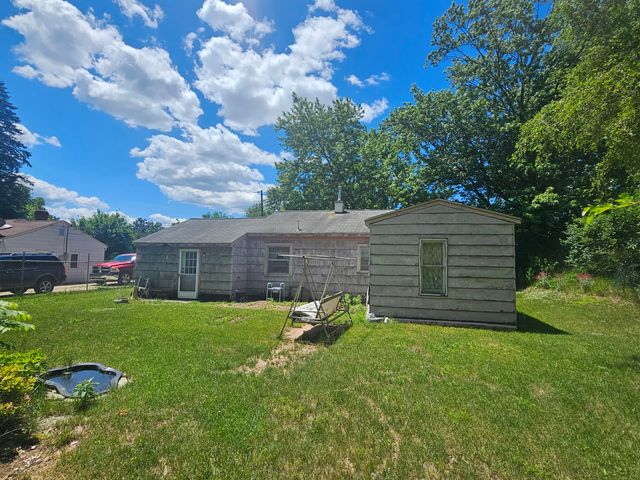 2439 S 13th Street, Niles, MI 49120