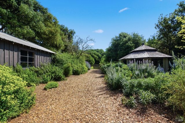 2072 Kirkland Ave, Napa, CA 94558