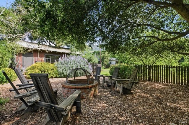 2072 Kirkland Ave, Napa, CA 94558