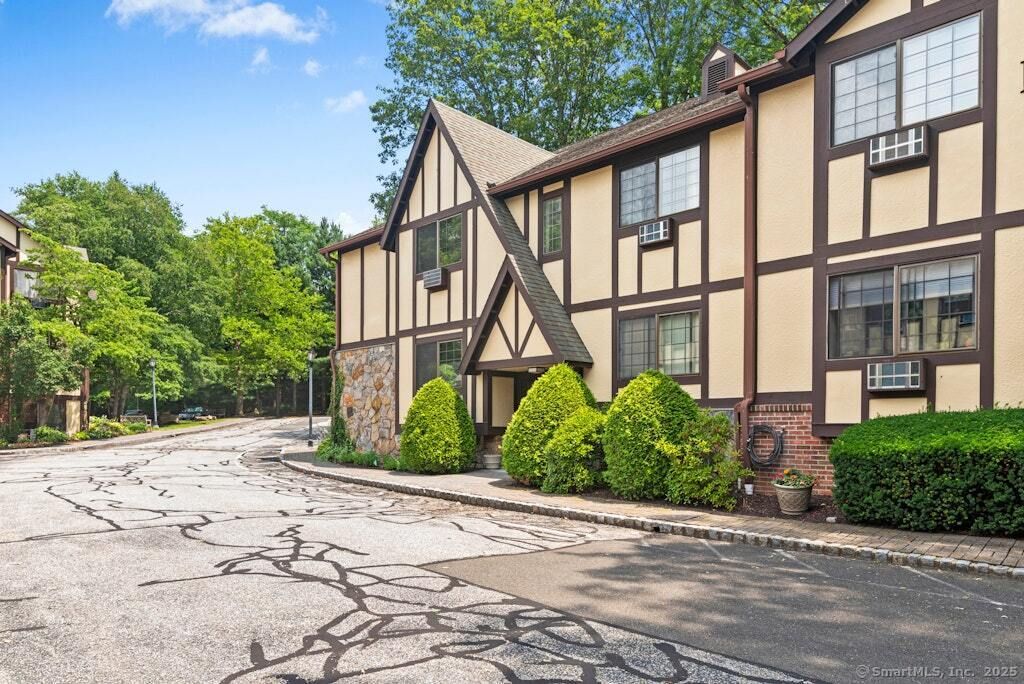 50 Aiken Street Apt. 263, Norwalk, CT 06851