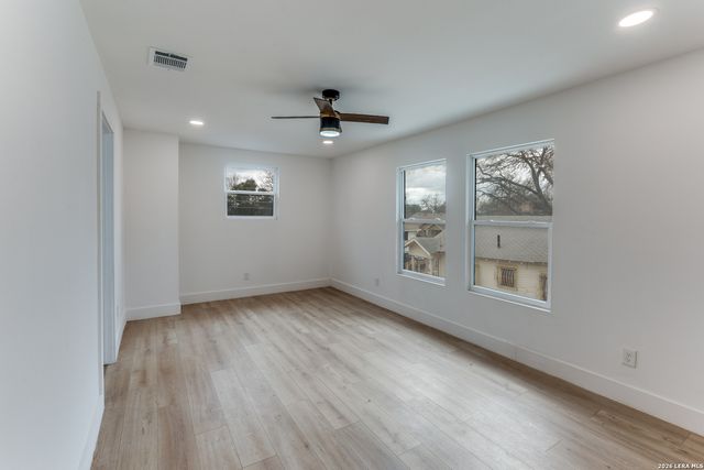 323 E Lambert, San Antonio, TX 78204