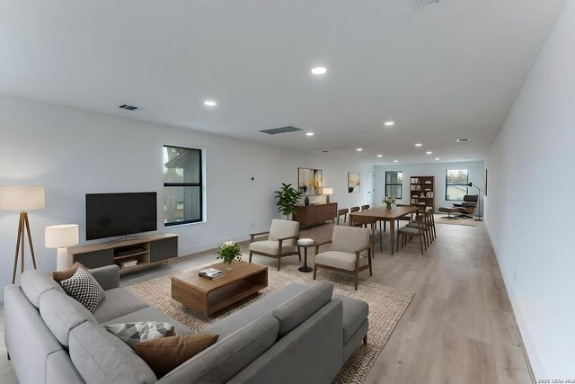 323 E Lambert, San Antonio, TX 78204