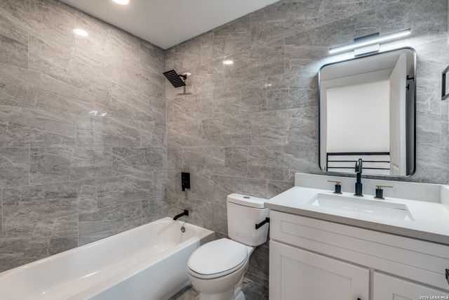 323 E Lambert, San Antonio, TX 78204