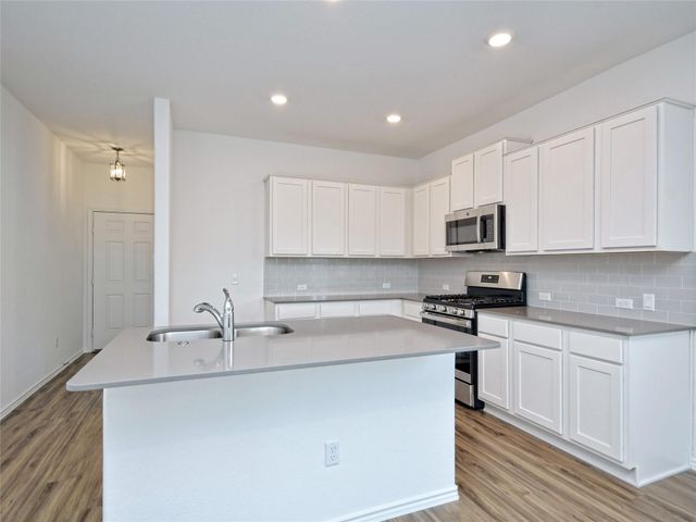 6520 Strelitzia CV, Round Rock, TX 78665