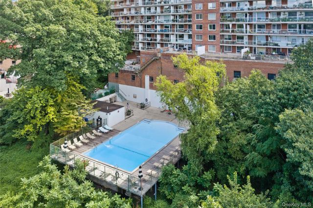 2575 Palisade Avenue 3J, Bronx, NY 10463