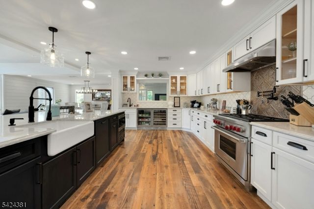 27 Omaha Rd, Wayne Twp., NJ 07470