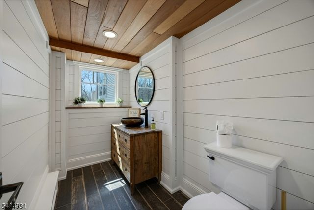 27 Omaha Rd, Wayne Twp., NJ 07470