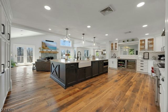 27 Omaha Rd, Wayne Twp., NJ 07470