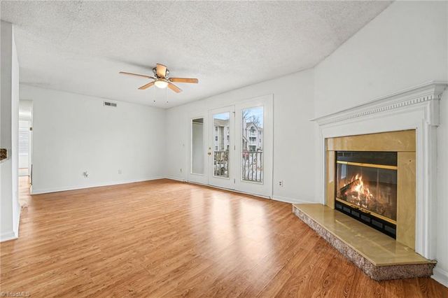 3701 Cotswold Terrace 5E, Greensboro, NC 27410