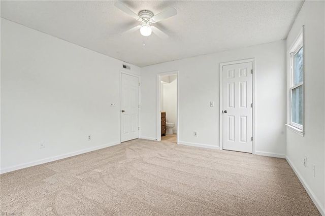 3701 Cotswold Terrace 5E, Greensboro, NC 27410