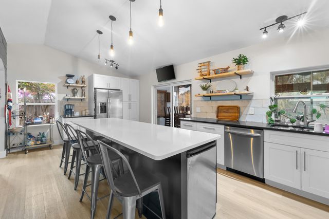 1127 NW 9th Street, Boynton Beach, FL 33426