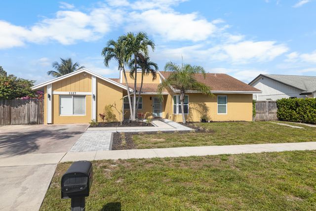 1127 NW 9th Street, Boynton Beach, FL 33426